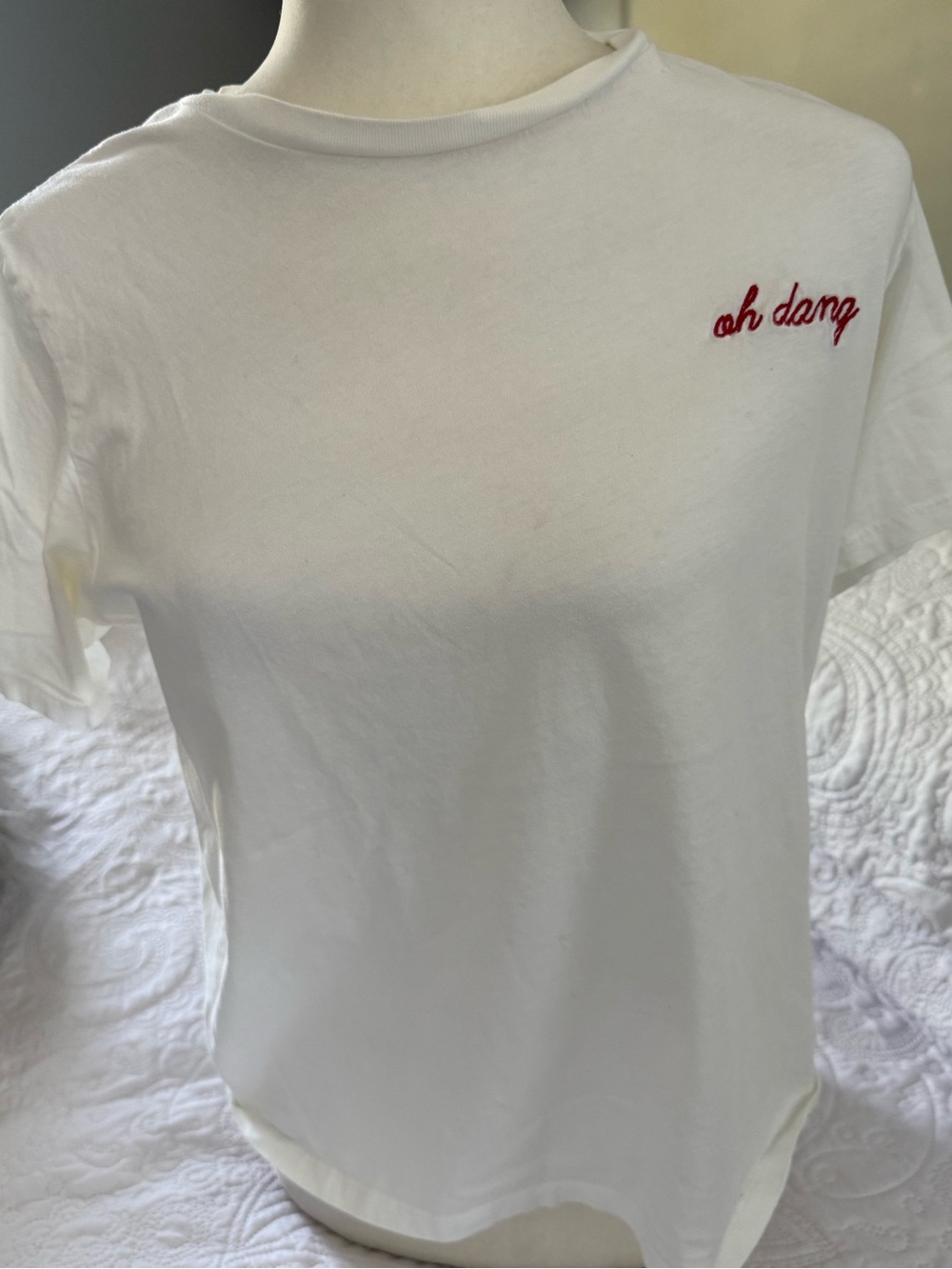 Sezane White Short Sleeve Tee with Red Script Embroidery